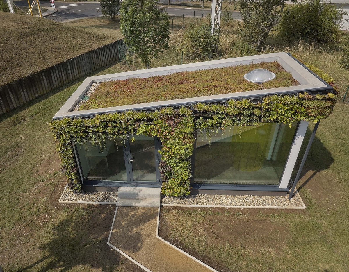 Tiny House ve výrobním závodu firmy Rigips navrhl student František Exner.