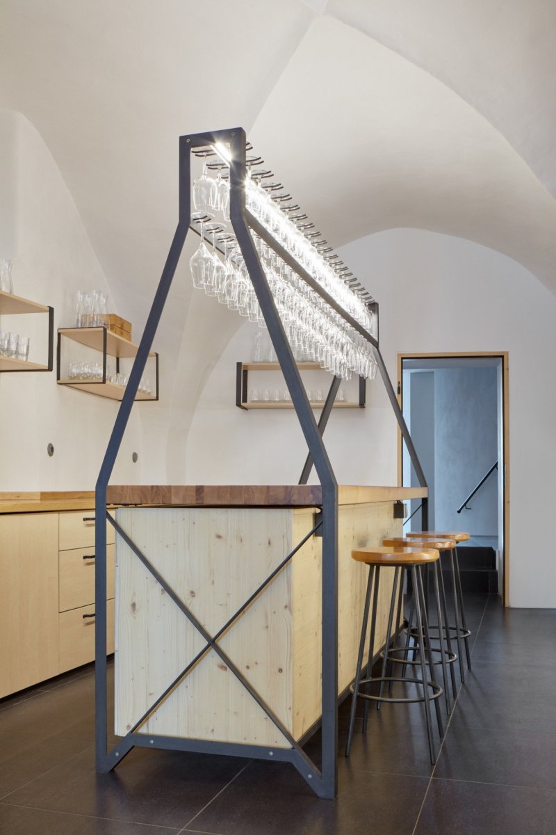 Vinařství Nešetřil ve Znojmě, ORA (originální regionální architektura)/ Jan Veisser, Jan Hora, Barbora Hora
