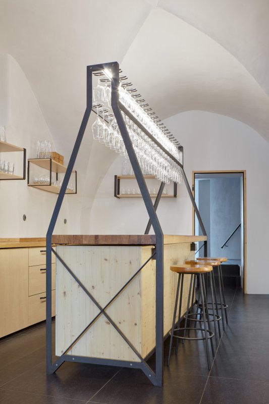 Vinařství Nešetřil ve Znojmě, ORA (originální regionální architektura)/ Jan Veisser, Jan Hora, Barbora Hora
