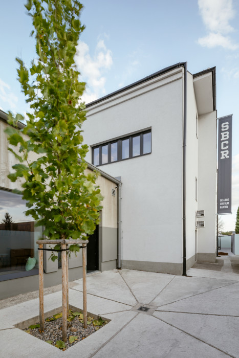 Přestavba Vindyšovy továrny na Ski a Bike Centrum Radotín, VLLNNA + Martin Duba studio/ Ing. arch. Petr Šindelář, Ing. arch. Martin Duba, Ing. arch. Hana Davidová