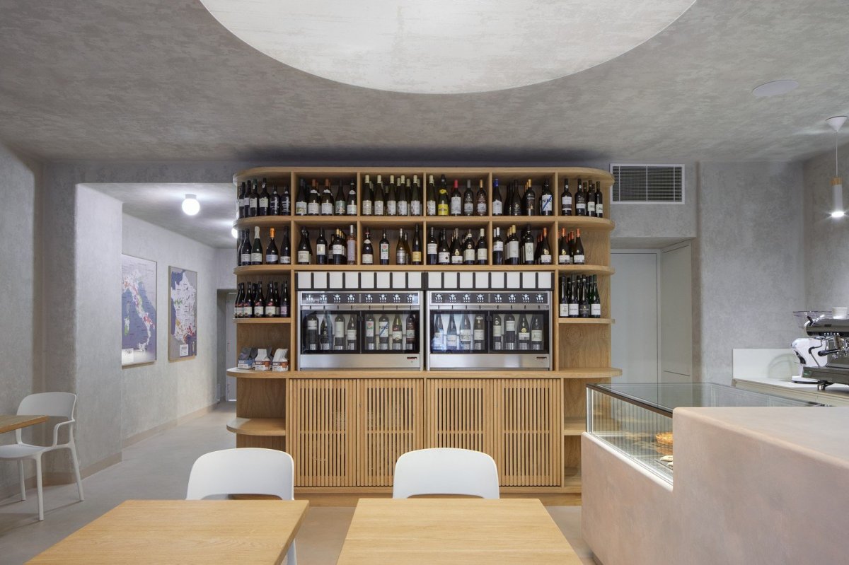 Winelist v pražském Karlíně (studio COLLARCH) - kategorie Veřejný interiér I.
