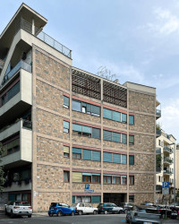 Vincenzo Monaco, Amedeo Luccichenti (spolupráce Julio Lafuente) – Palazzina, 1953-1955. Ulice: via Fratelli Ruspoli