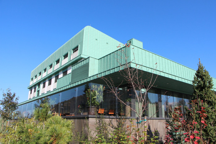 Hotel Bartoš ve Frenštátě pod Radhoštěm (Rekonstrukci a přístavbu stávajícího hotelu dle návrhu Ing. Petra Stibory realizovala E B stavební společnost.)