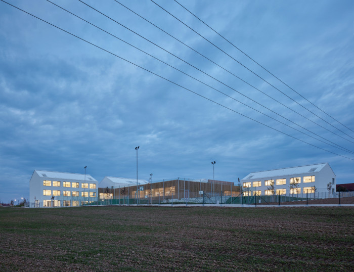 Základní škola Amos pro Psáry a Dolní Jirčany, SOA architekti