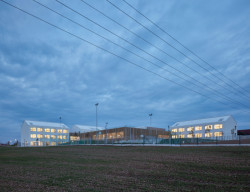 Základní škola Amos pro Psáry a Dolní Jirčany, SOA architekti