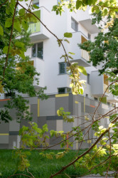 Architekti Šebo Lichý & Drahan Petrovič, Polyfunkčný objekt Nový Háj - foto