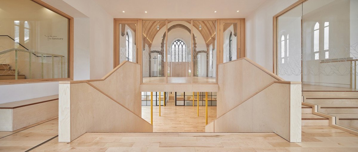Greyfriars Charteris Center v Edinburghu od studia Konishi Gaffney Architects