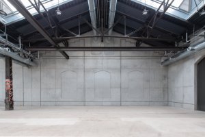 Veškerá technická zařízení architekti vyměnili. Budova díky tomu splňuje aktuální bezpečnostní normy a stavební předpisy. (ATELIER BRÜCKNER, Wagenhallen ve Stuttgartu)