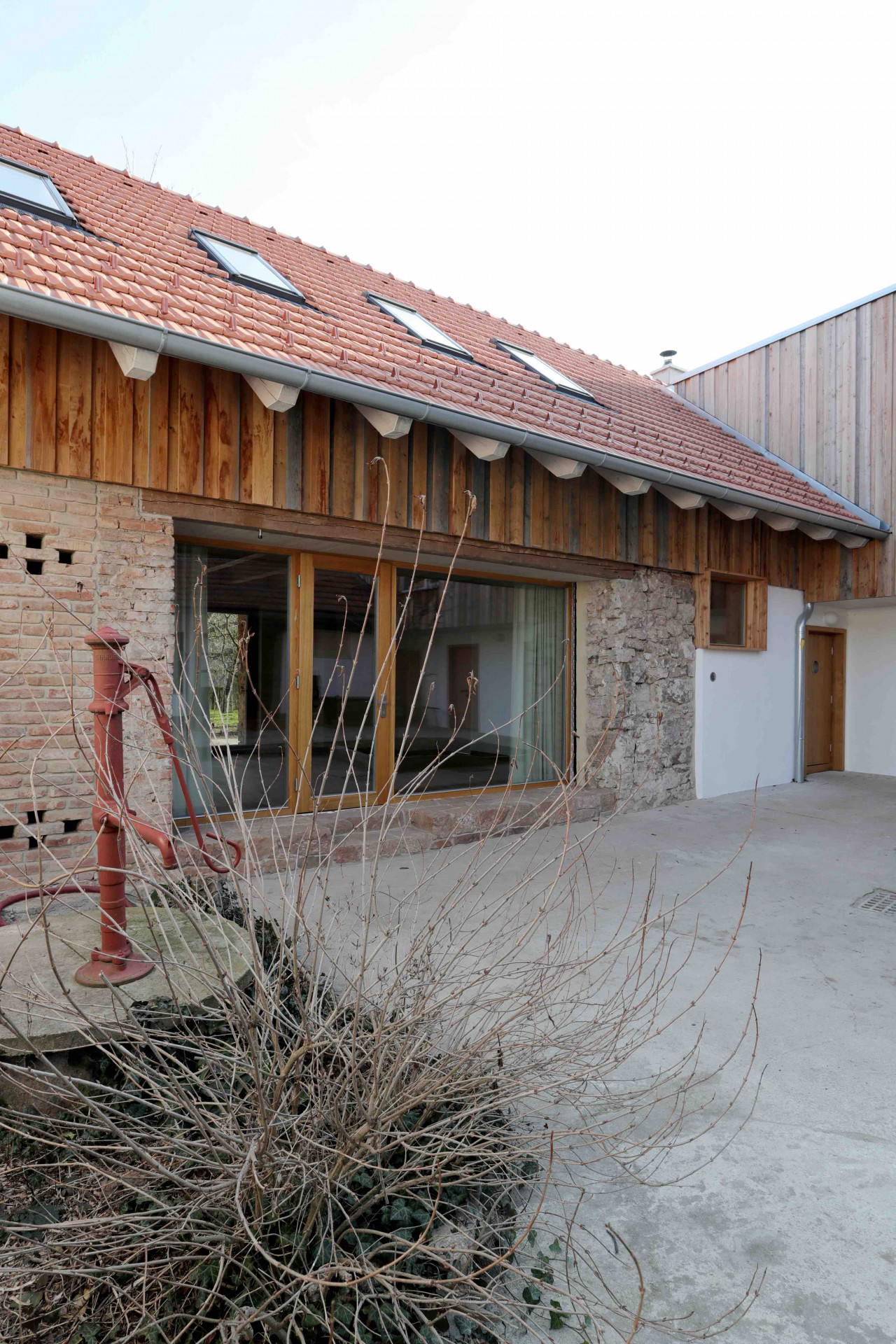 Rekonstrukce hospodářských stavení ve Skaličce od Daniely Hanouskové Boučkové ze studia 2x13