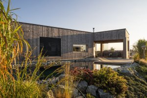 Piazzetta Národního divadla bude hostit kurátorskou výstavu dřevěné architektury. Unikátní instalace bude k vidění od 19. dubna do 17. května