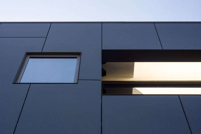 Swisspearl Reflex na Black Villa v Beverly Hills v Kalifornii 