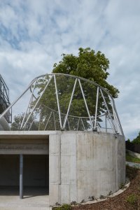 Přístavba ke školce Montessori v Jablonci nad Nisou, Mjölk architekti: Přístavba od Mjölk architekti rozšířila Montessori školku v Jablonci nad Nisou o novou třídu