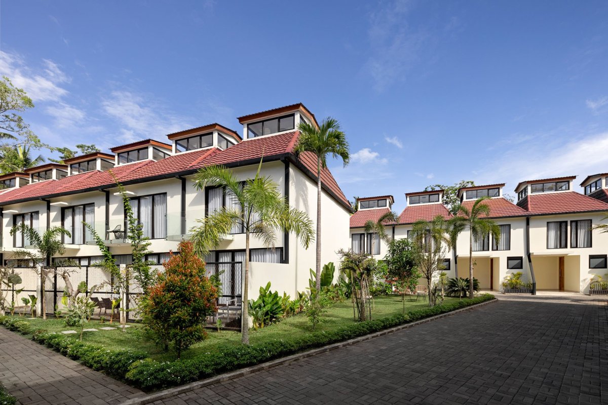Promyšlený urbanismus dává každému dostatek osobního prostoru. (De Residence Pangandaran, Erik Petrus)