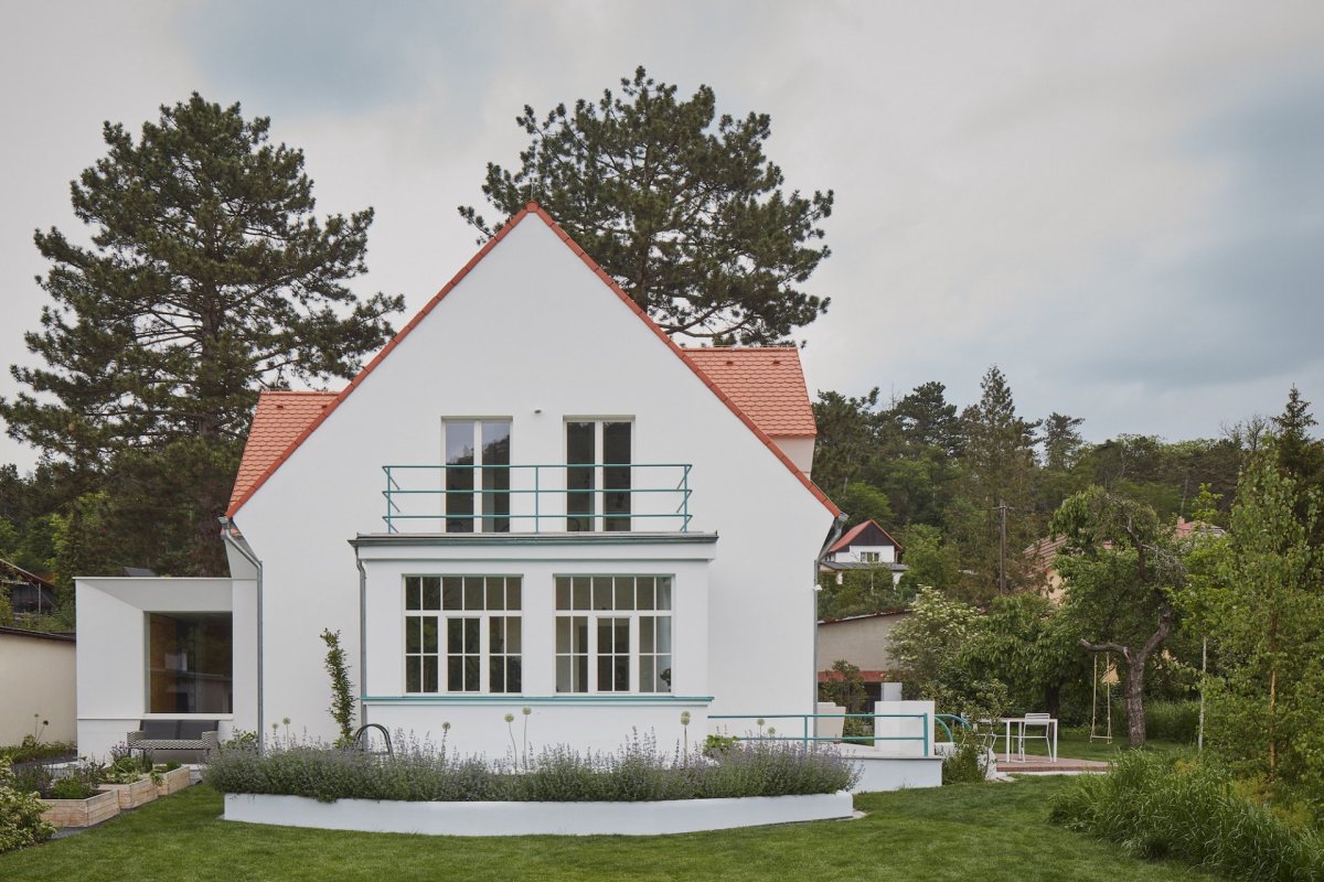 Vila s fontánou, Mjölk architekti