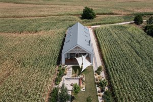 Architekti Ivankovi si v malé obci na Slovensku navrhli vlastní rodinný dům