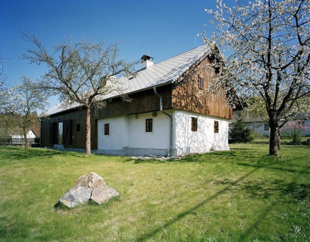 ov-a, Rekonstrukce chalupy v Tupadlech – foto