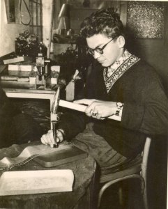 Historické fotografie - výroba těsnění