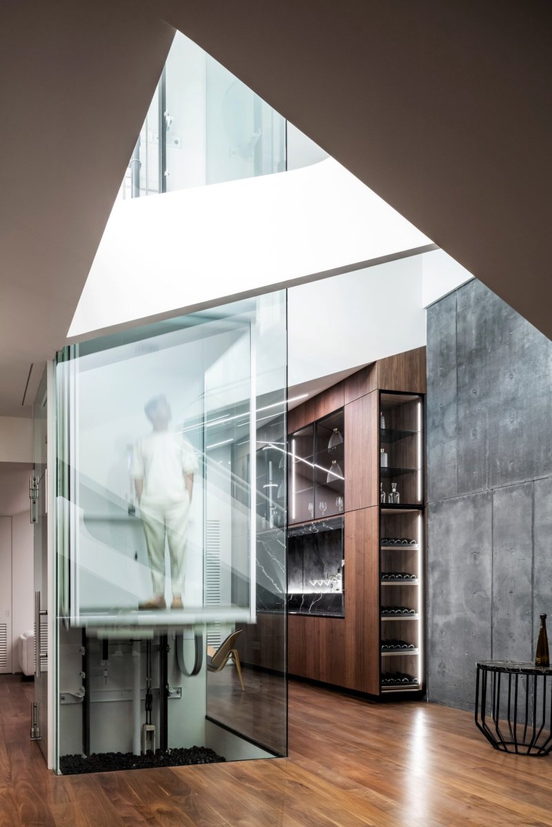 Architekti Arshia Architects navrhli luxusní vilu v Los Angeles