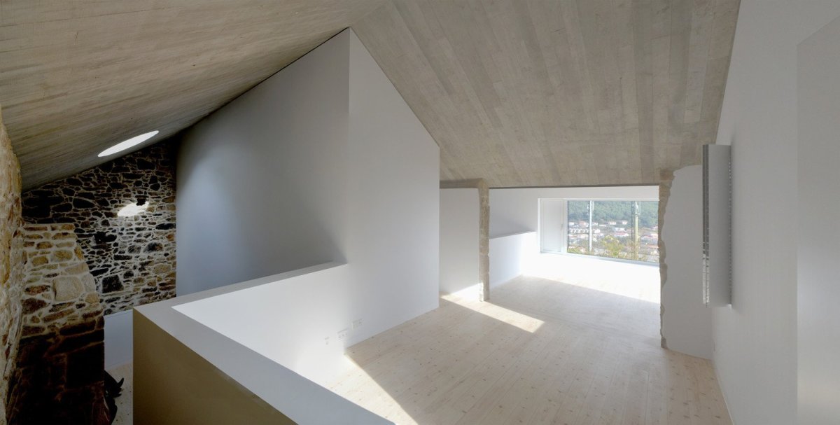 Rekonstrukce a dostavba rodinného domu v Muros, fuertes-penedo arquitectos