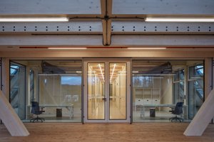 Sídlo Kloboucké lesní od ateliéru Mjölk