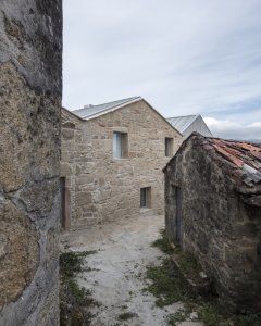 Rekonstrukce a dostavba rodinného domu v Muros, fuertes-penedo arquitectos