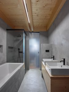 Stempel & Tesař architekti, Dům, který se otevírá slunci: Pohled do koupelny