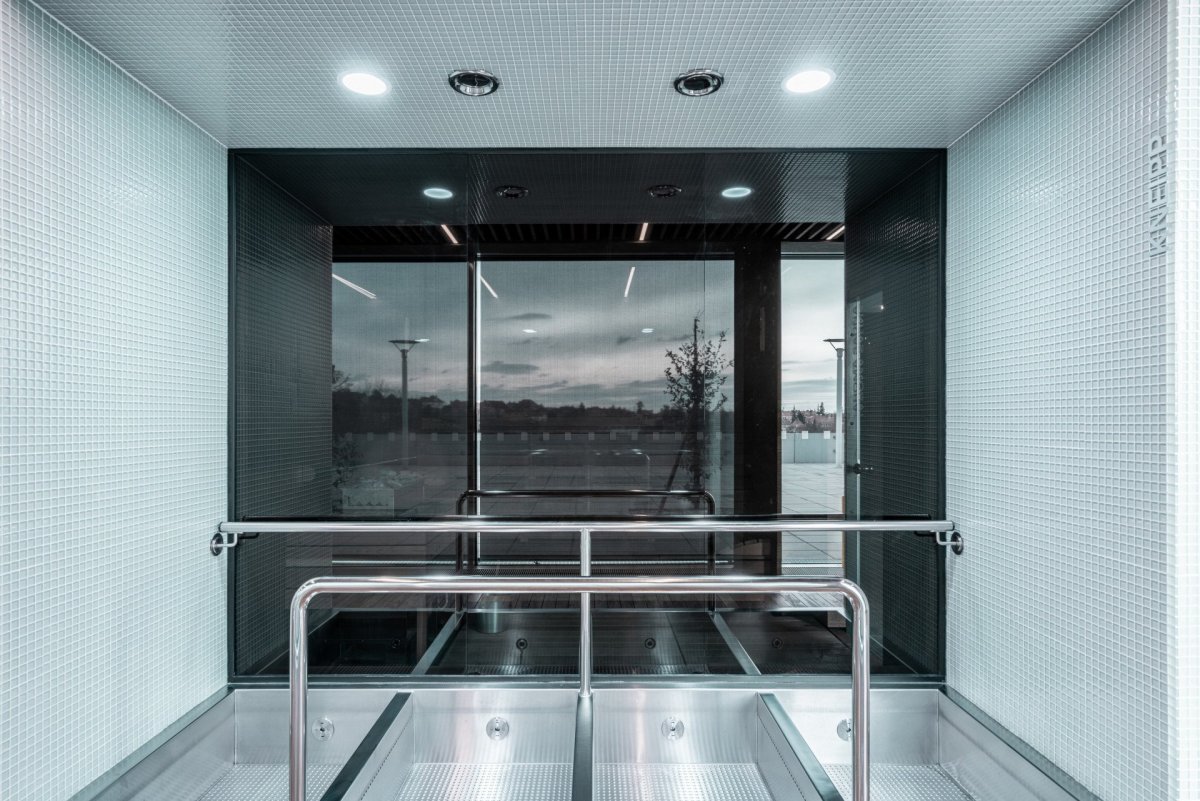 Architekti D.R.N.H. - Wellness Kraví hora: Architekti pracovali primárně s přírodními materiály